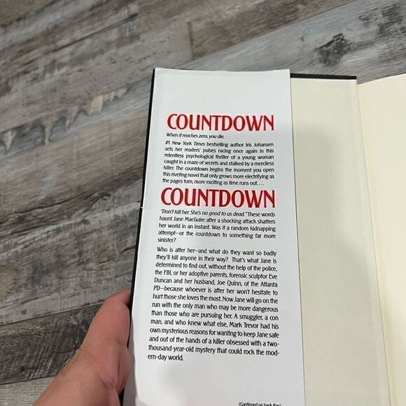 Countdown by Iris Johansen hardback - Picture 2 of 5